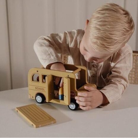 Little Dutch Schoolbus met poppetjes